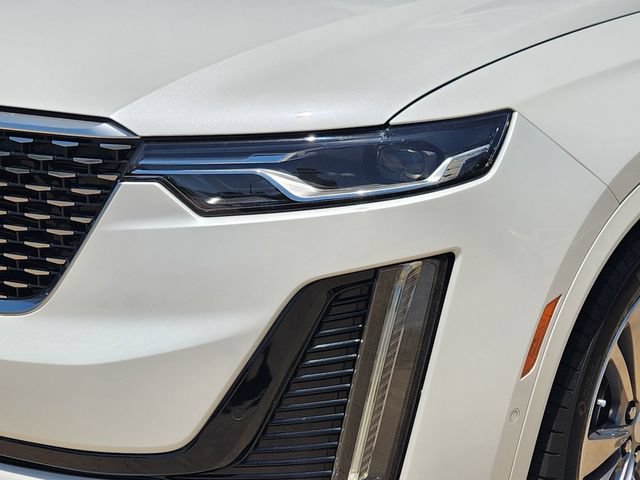 Used 2022 Cadillac XT6 Premium Luxury w/ Technology Package FWD image 9