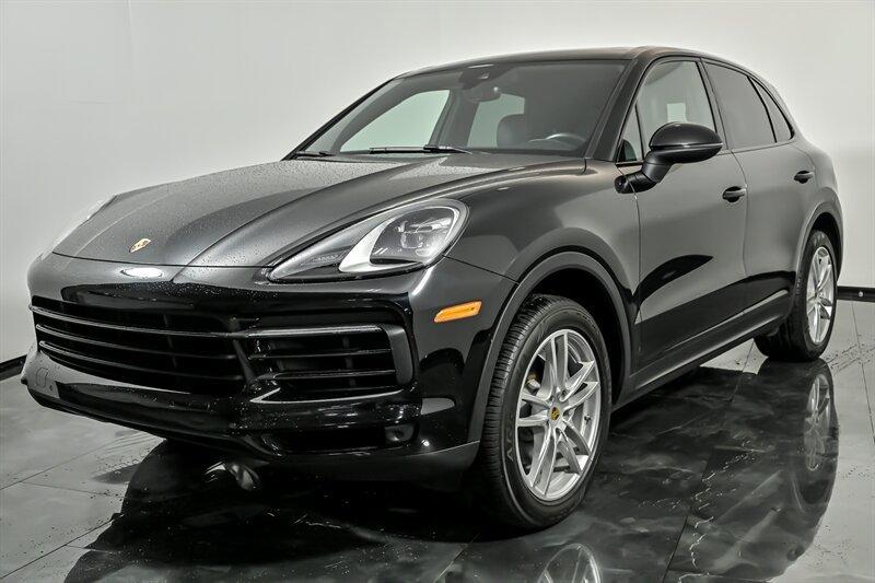 Used 2020 Porsche Cayenne AWD/4WD image 5