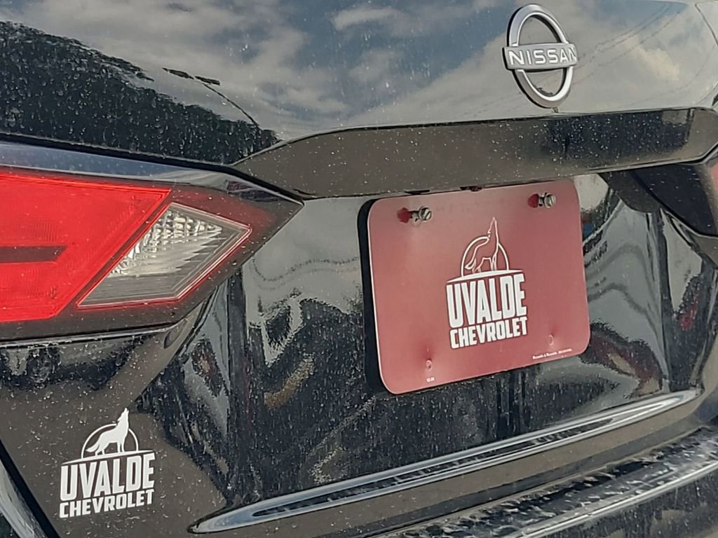 Used 2025 Nissan Altima 2.5 SV FWD image 33