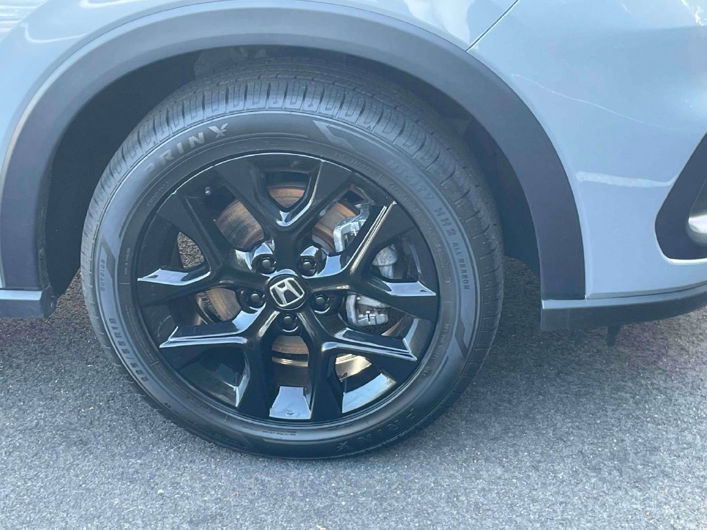 Certified 2025 Honda HR-V Sport image 8
