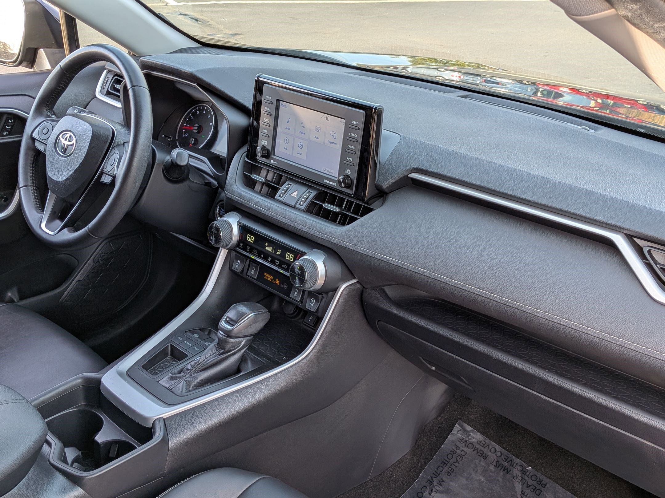 Used 2020 Toyota RAV4 XLE Premium image 35