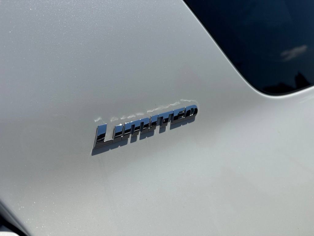 Used 2021 Toyota 4Runner Limited AWD/4WD image 9