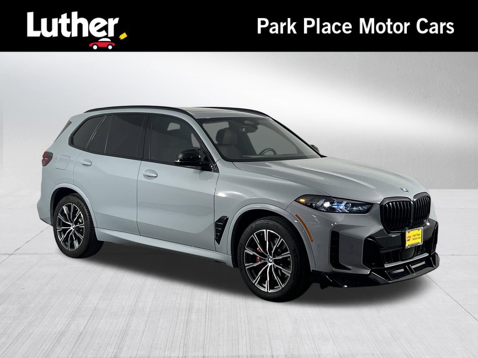 Used 2024 BMW X5 xDrive40i w/ M Sport Package