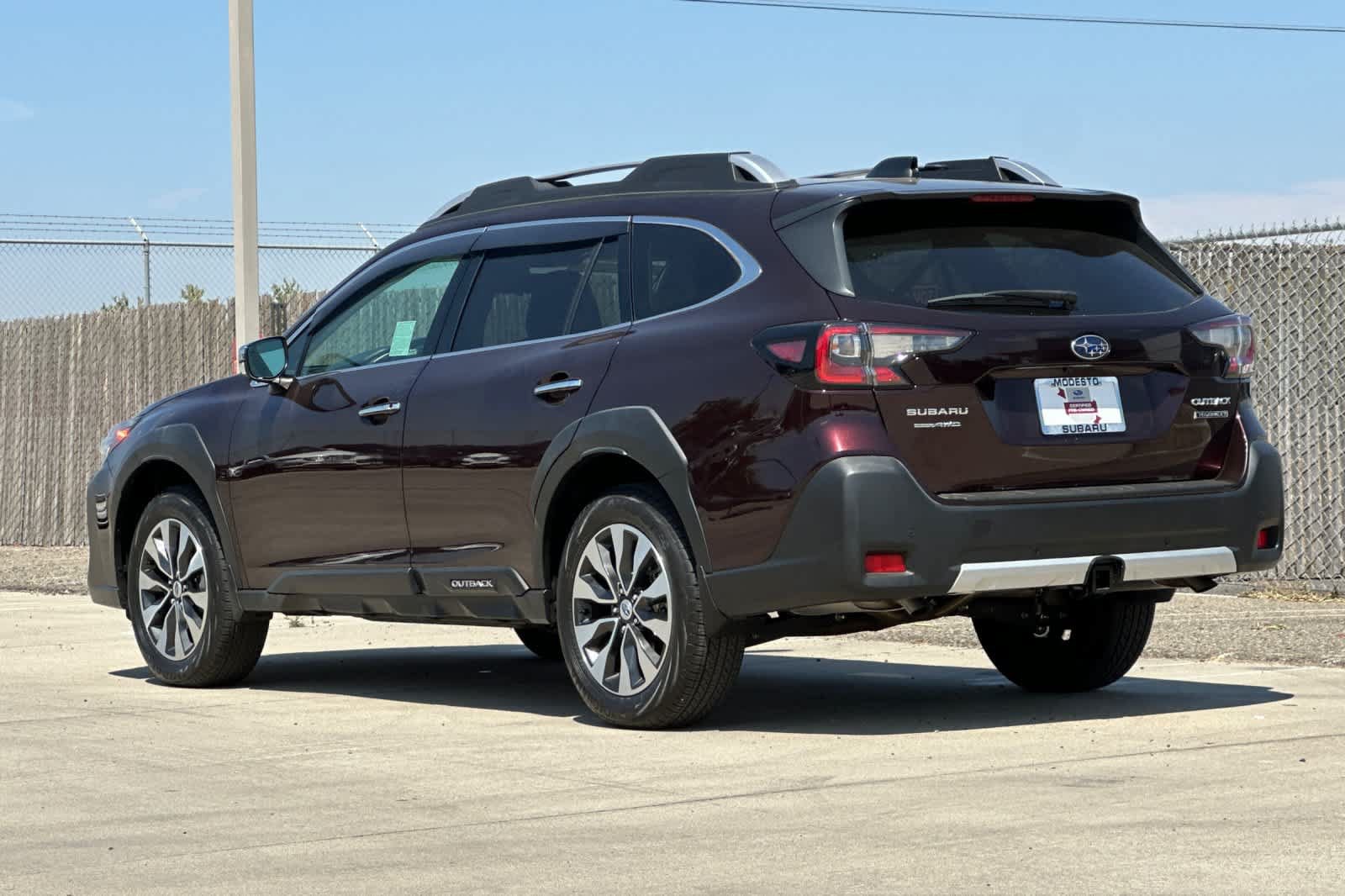 Used 2024 Subaru Outback Touring XT AWD/4WD image 5