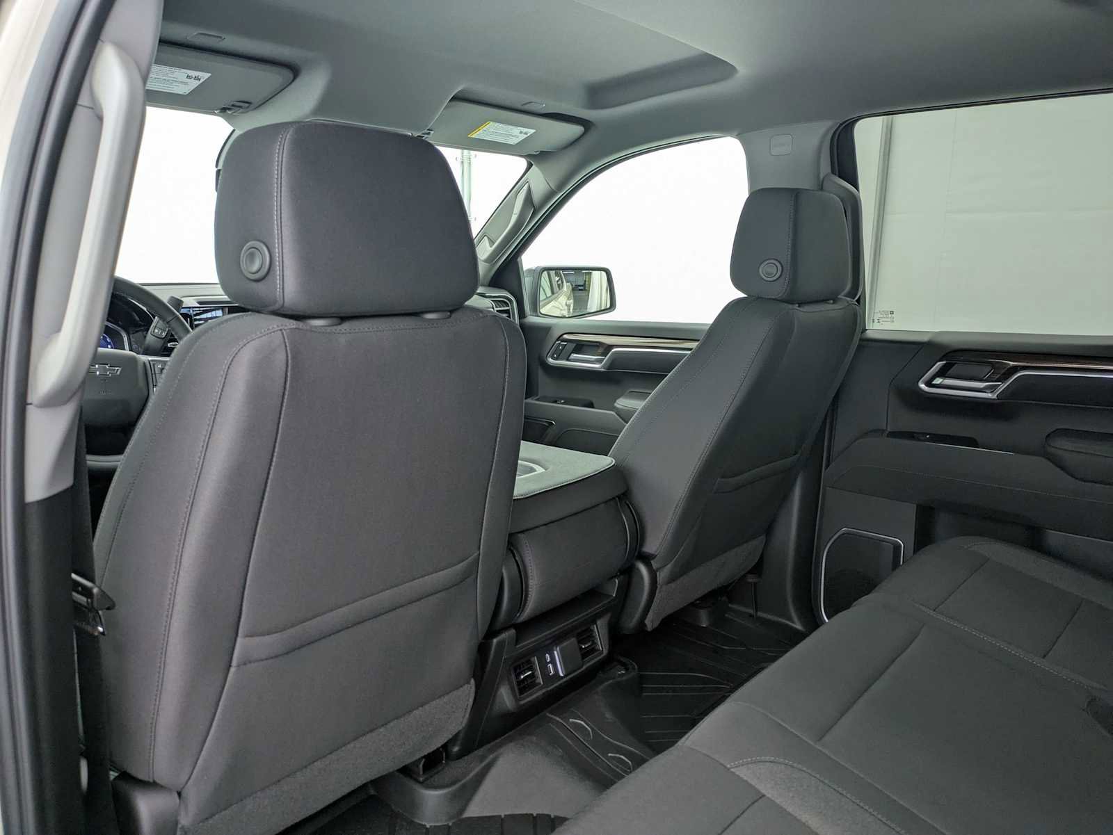 New 2026 Chevrolet Silverado 1500 RST w/ LPO, Dark Essentials Package AWD/4WD image 20