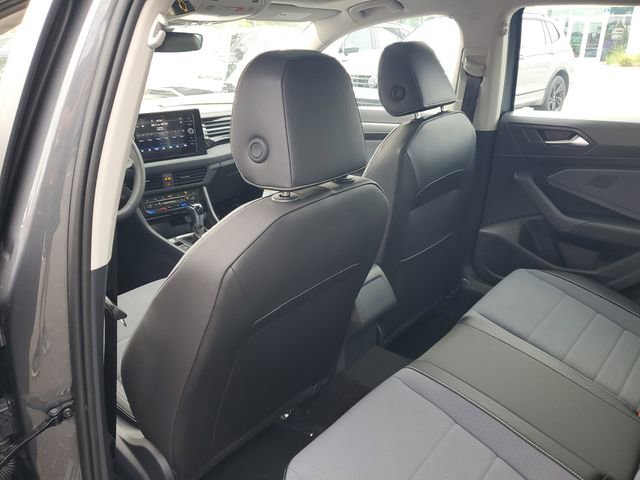 New 2026 Volkswagen Jetta SE FWD image 9