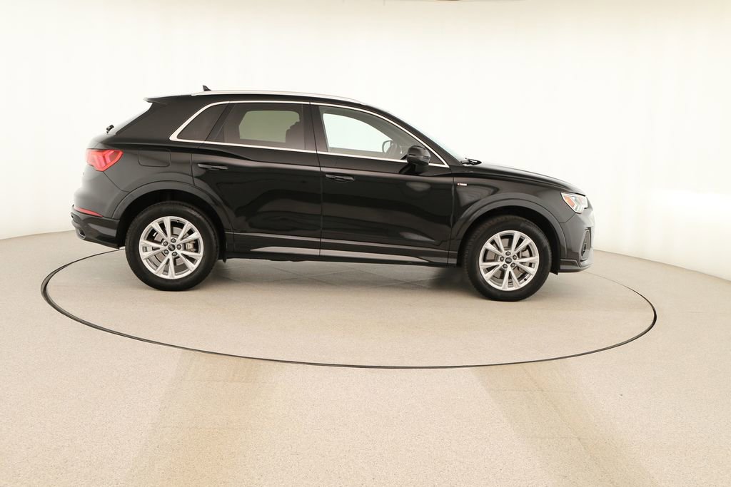 Certified 2024 Audi Q3 2.0T Premium w/ Convenience Package image 8