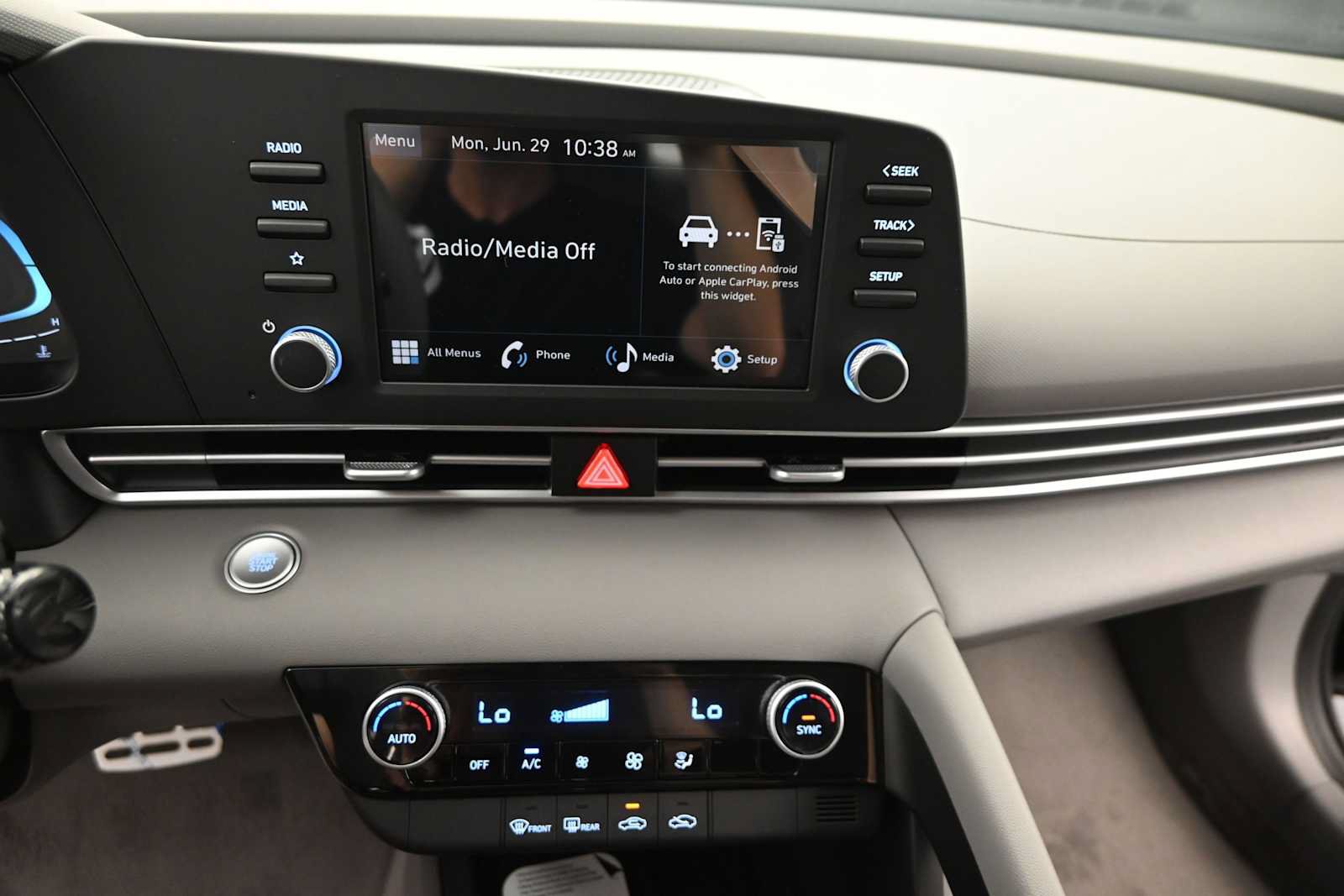 New 2026 Hyundai Elantra Sport FWD image 20
