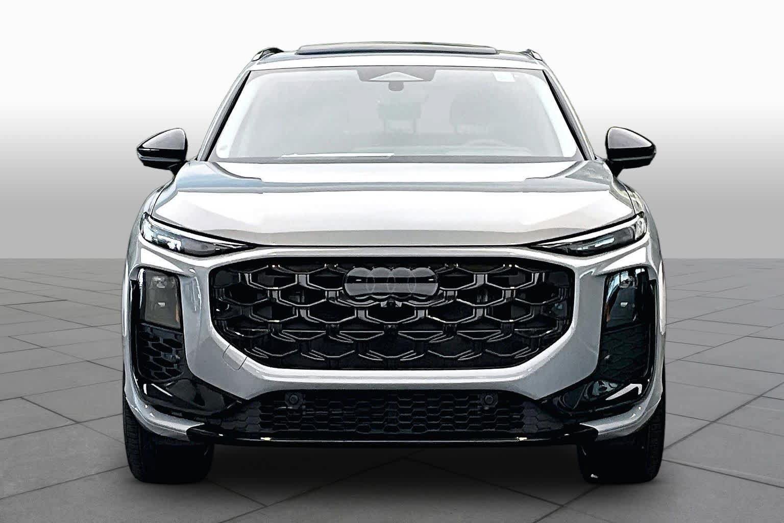New 2026 Audi Q3 quattro 2.0T AWD/4WD image 3