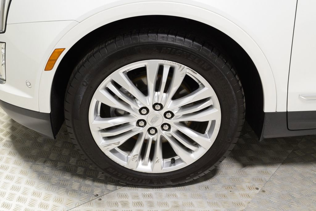 Used 2018 Cadillac XT5 Premium Luxury w/ Driver Assist Package image 35