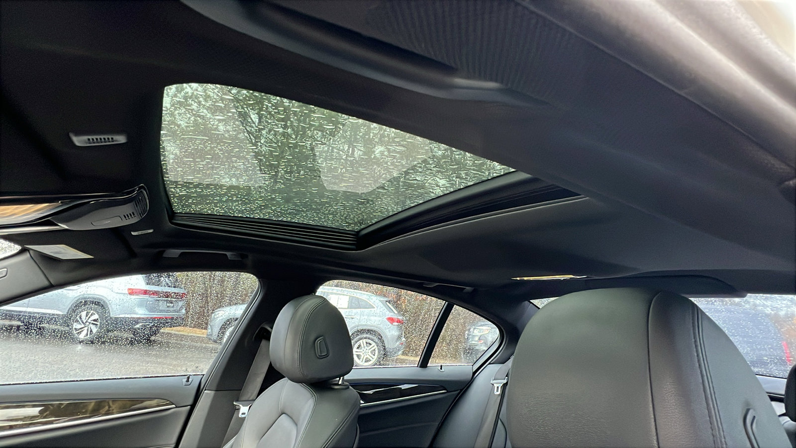 Used 2018 BMW 530e xDrive image 18