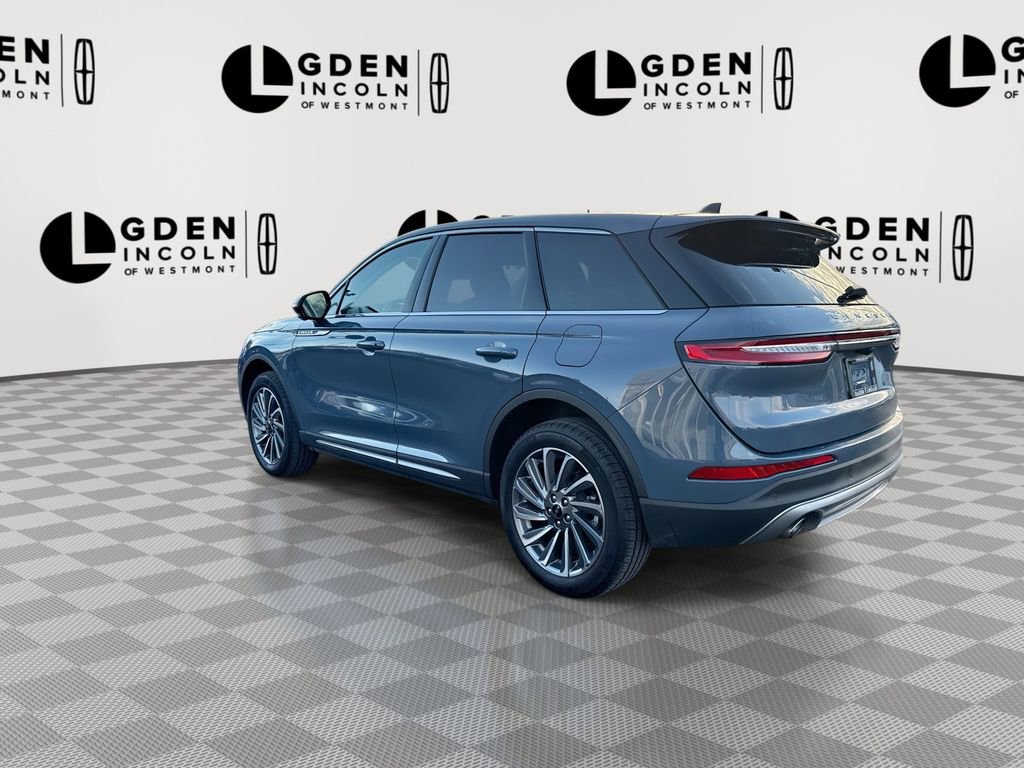 Used 2025 Lincoln Corsair Reserve image 6