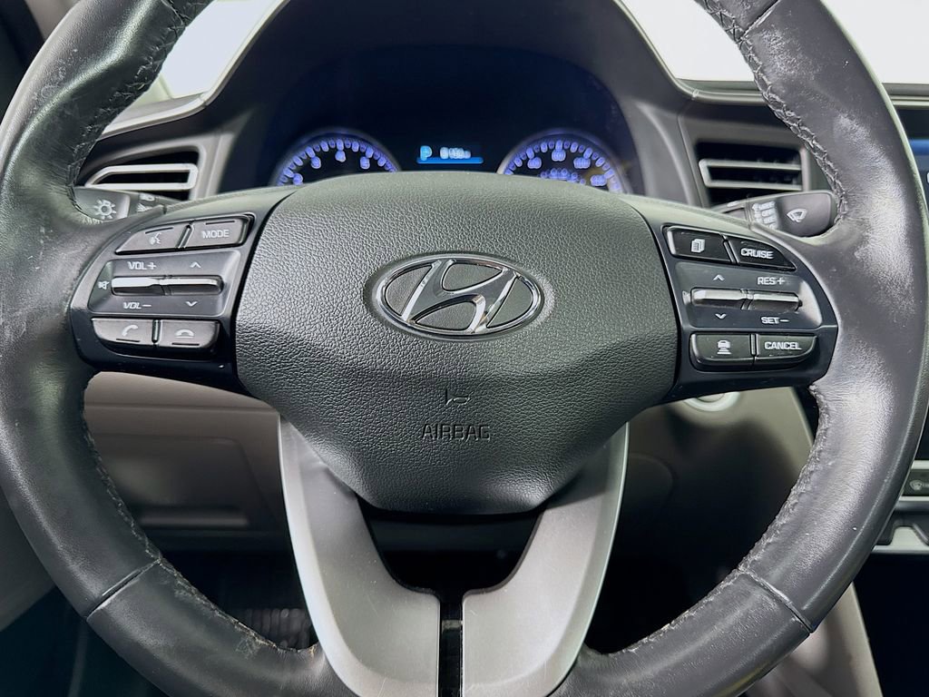 Used 2020 Hyundai Elantra Limited w/ Ultimate Package 03 image 39