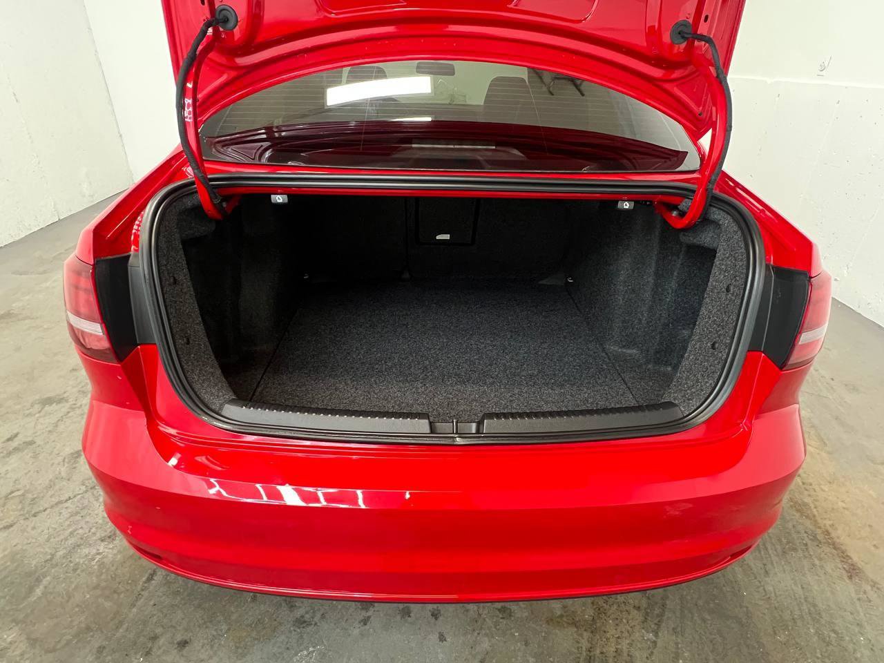 Used 2018 Volkswagen Jetta Sport image 28