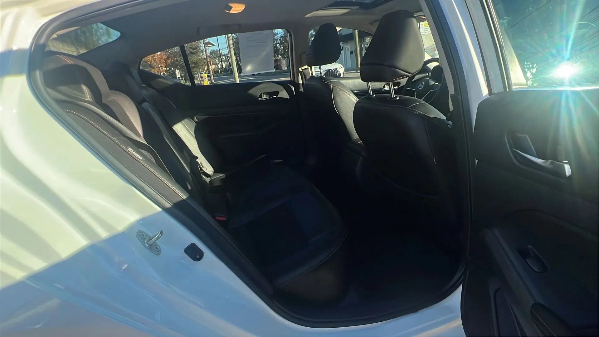 Used 2020 Nissan Altima 2.5 SR w/ Premium Package image 27