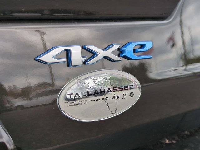 Used 2024 Jeep Grand Cherokee Limited 4xe w/ Luxury Tech Group II image 11