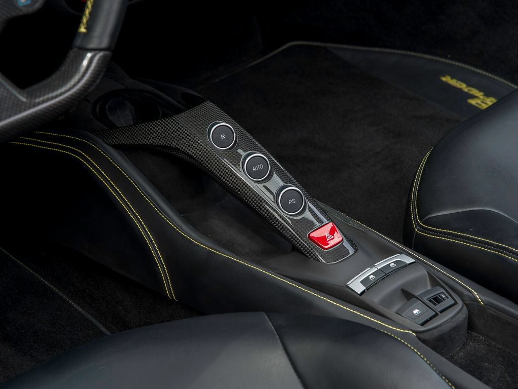 Certified 2018 Ferrari 488 Spider RWD image 32