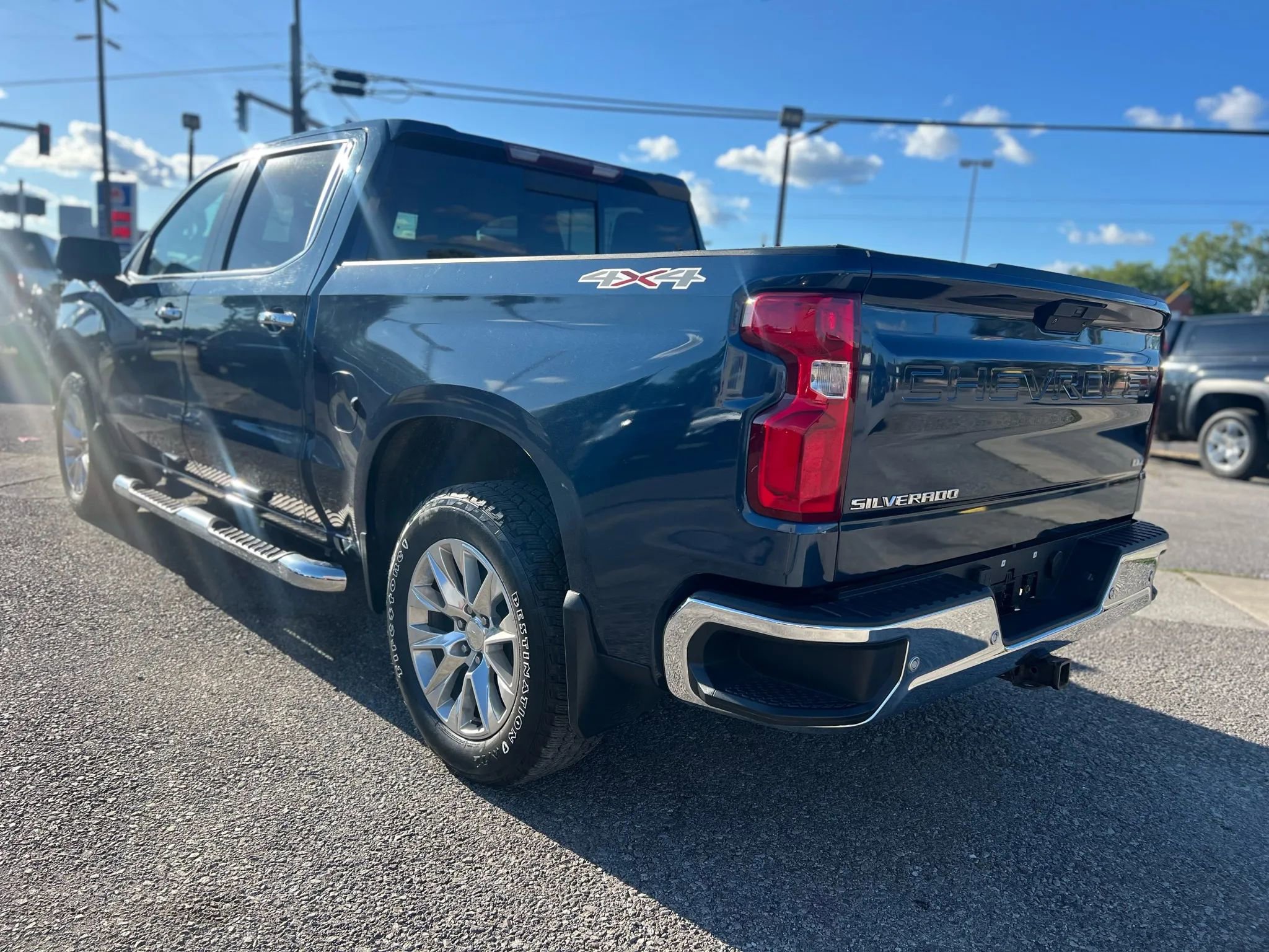 Used 2019 Chevrolet Silverado 1500 LTZ image 6