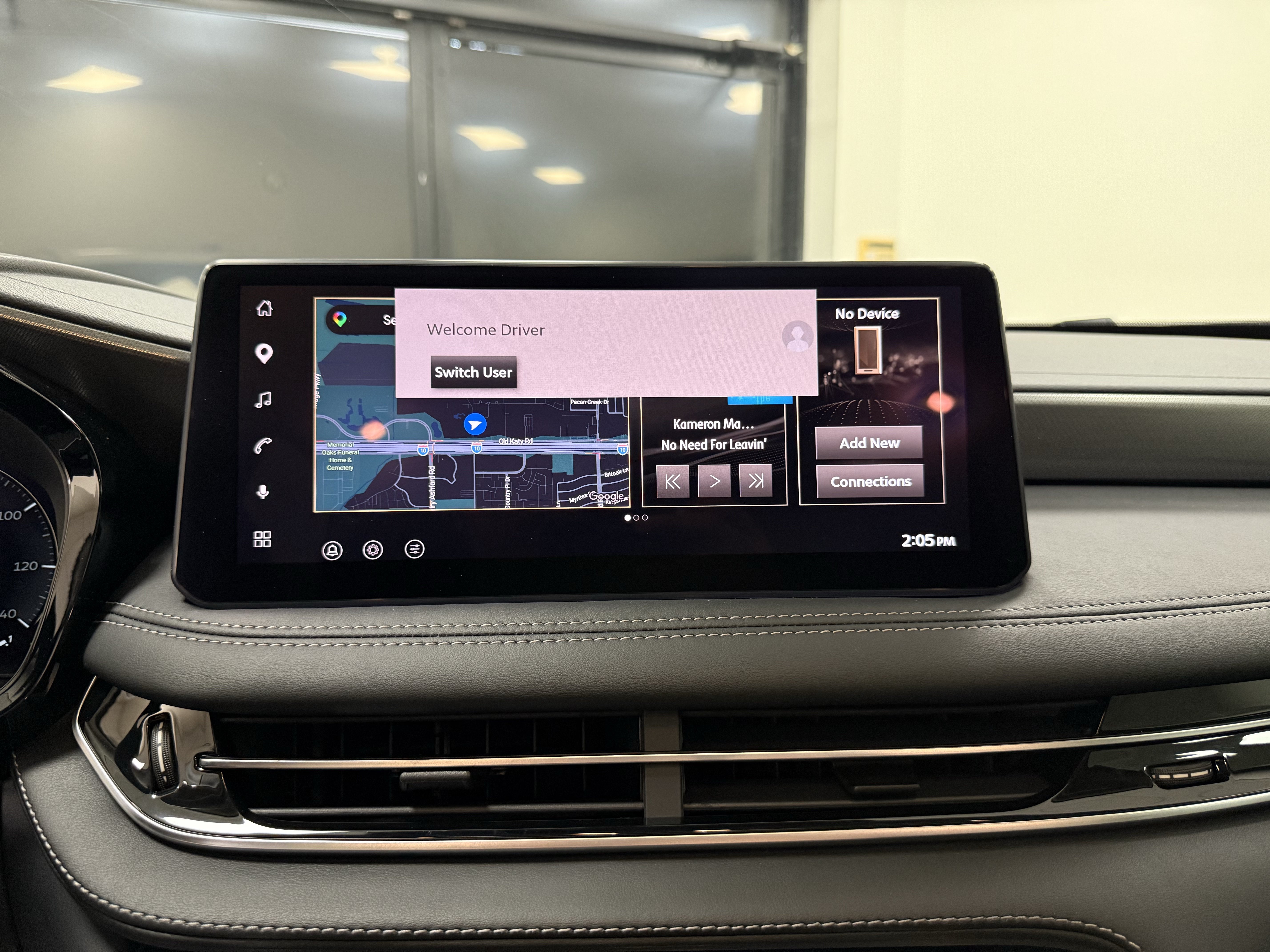 Certified 2027 INFINITI QX60 Luxe w/ Family Package FWD image 23