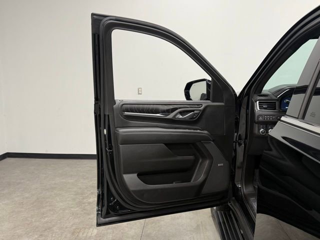 Used 2022 GMC Yukon XL Denali image 13