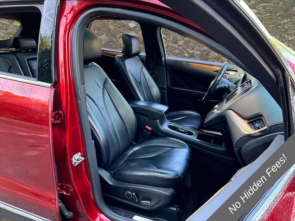 Used 2015 Lincoln MKC AWD w/ Equipment Group 101A Select image 7