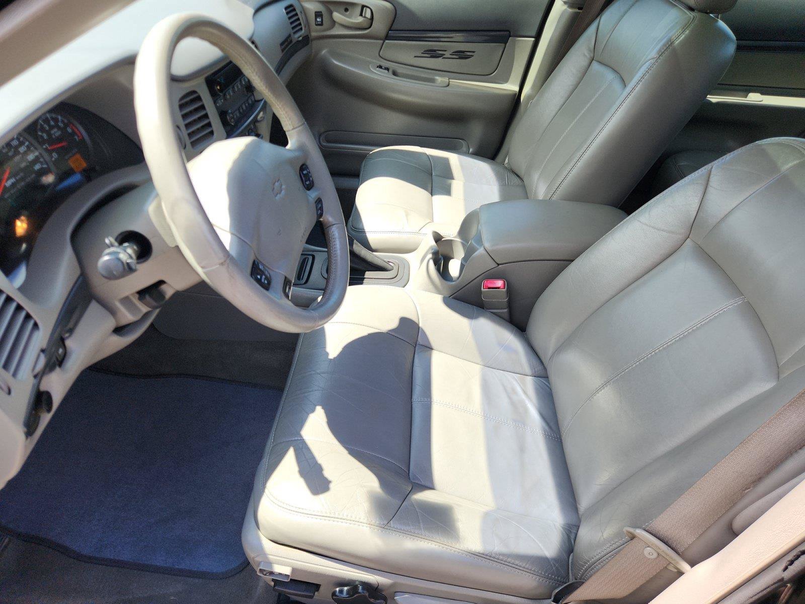 Used 2004 Chevrolet Impala SS w/ Preferred Equipment Group FWD image 10