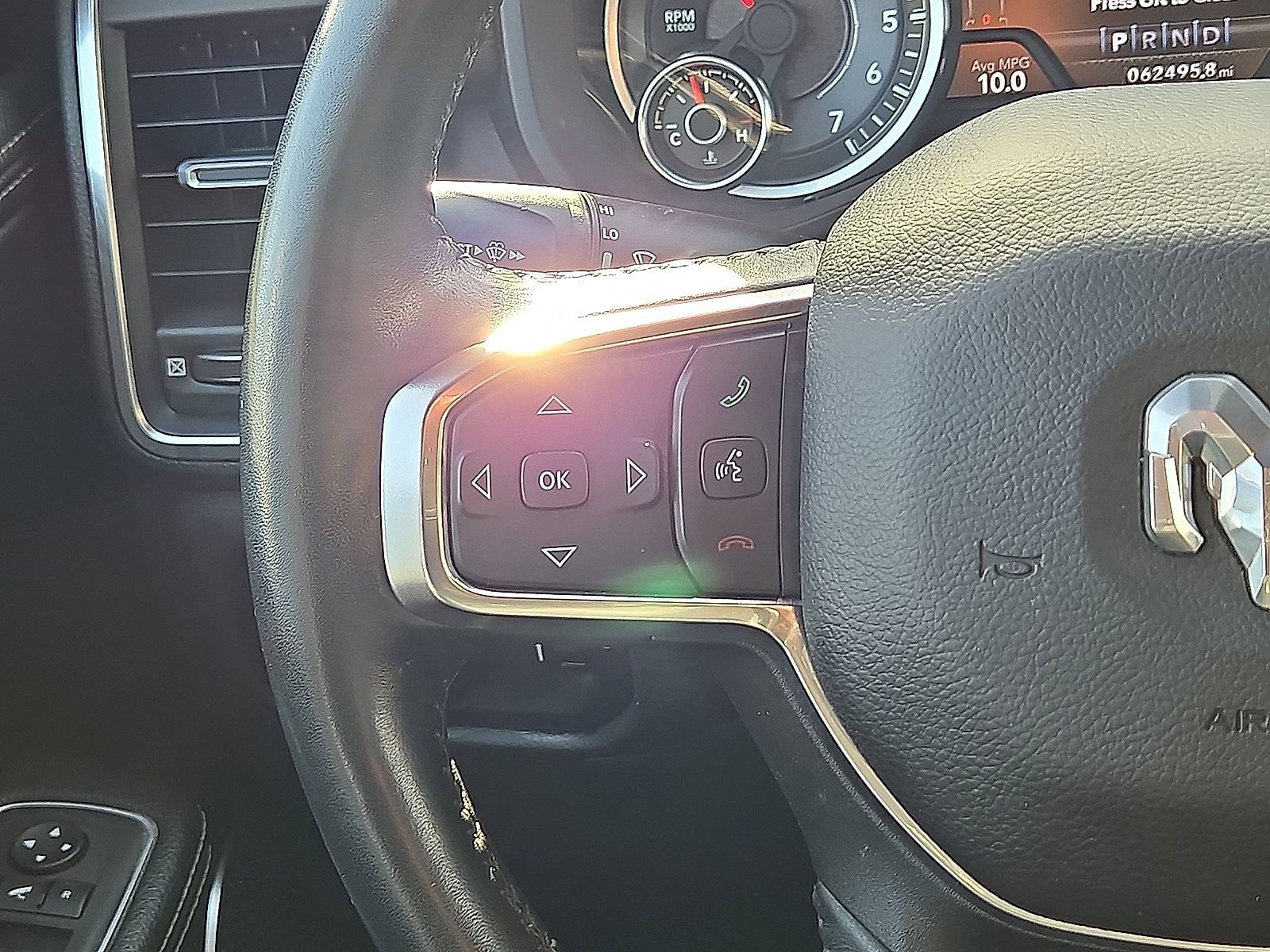 Used 2024 RAM 1500 Laramie RWD image 19