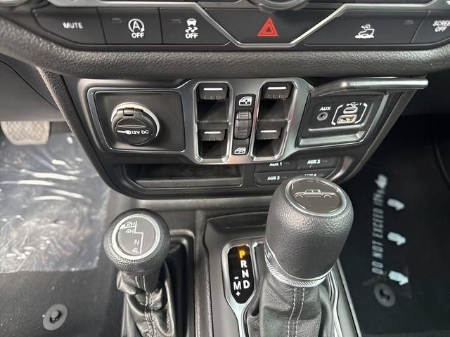 New 2026 Jeep Gladiator Sport AWD/4WD image 19