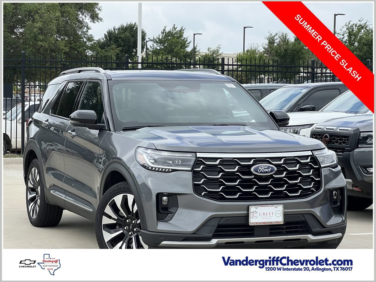 Used 2025 Ford Explorer Platinum w/ LUX Leather Package AWD/4WD image 1