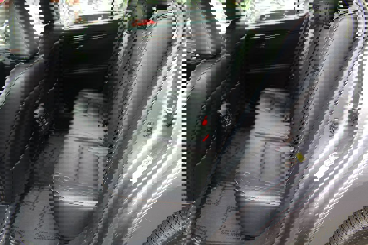 Used 2015 Lexus ES 350 w/ Luxury Package image 18