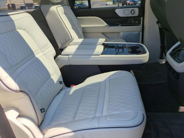 Used 2022 Lincoln Navigator Black Label image 40