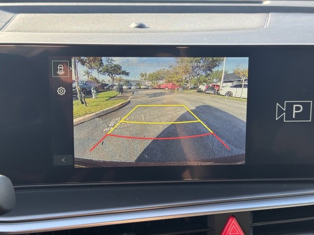 Used 2025 Kia Sorento LX image 19