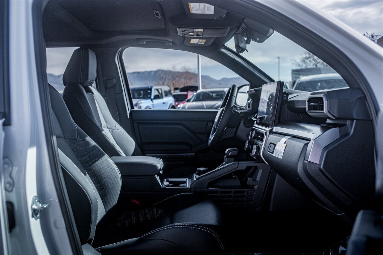 Used 2025 Toyota 4Runner TRD Off-Road Premium image 48