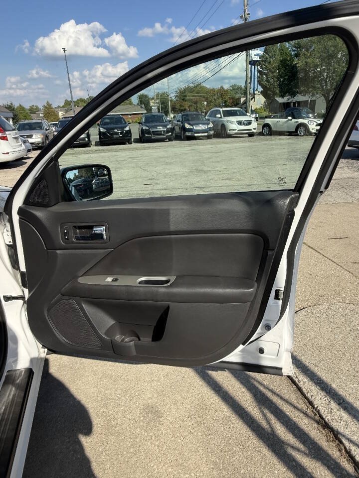Used 2011 Ford Fusion SEL w/ 301A Rapid Spec Order Code FWD image 9