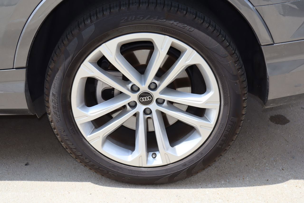 Used 2025 Audi Q7 3.0T Premium Plus AWD/4WD image 33