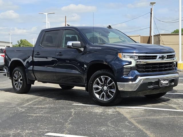 Used 2022 Chevrolet Silverado 1500 LT w/ Protection Package image 2