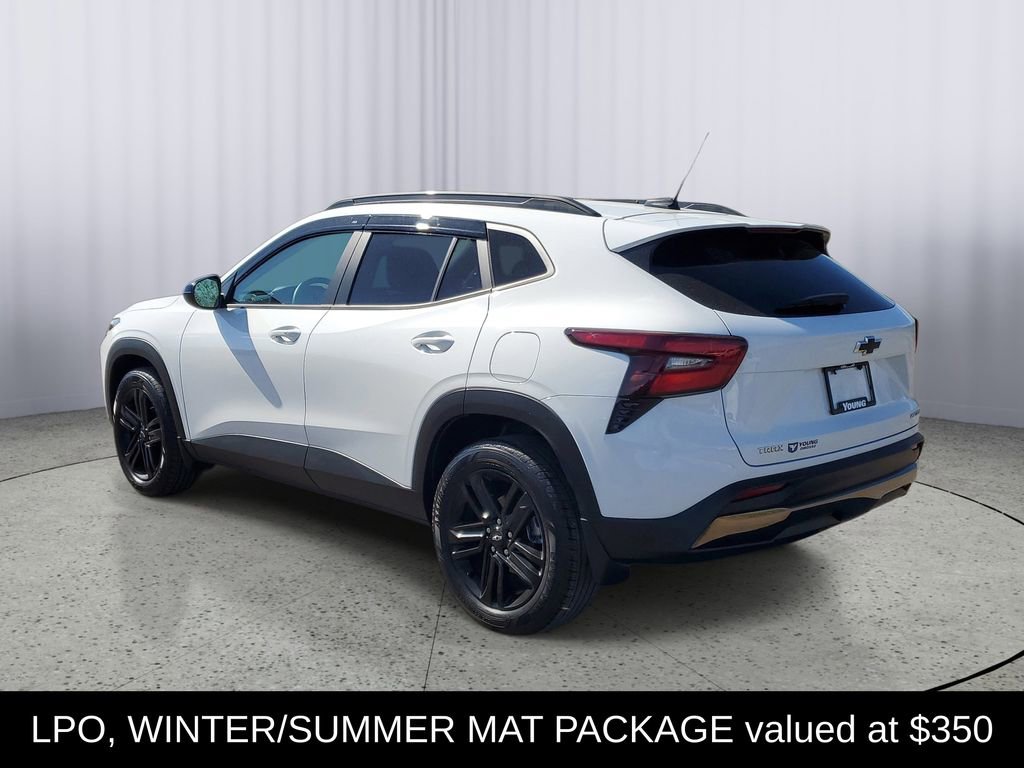 Certified 2024 Chevrolet Trax ACTIV w/ Sunroof Package FWD image 4