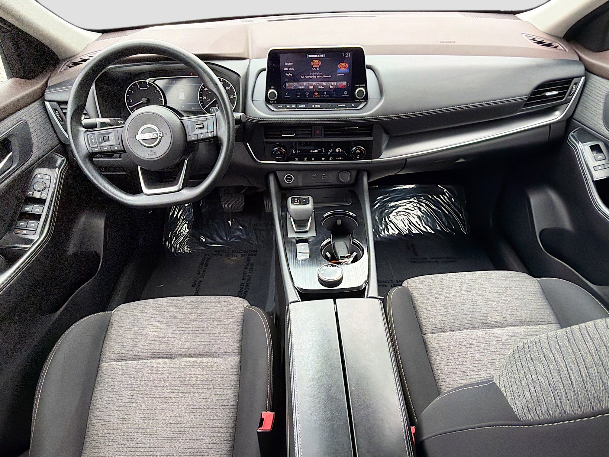 Used 2023 Nissan Rogue SV image 15