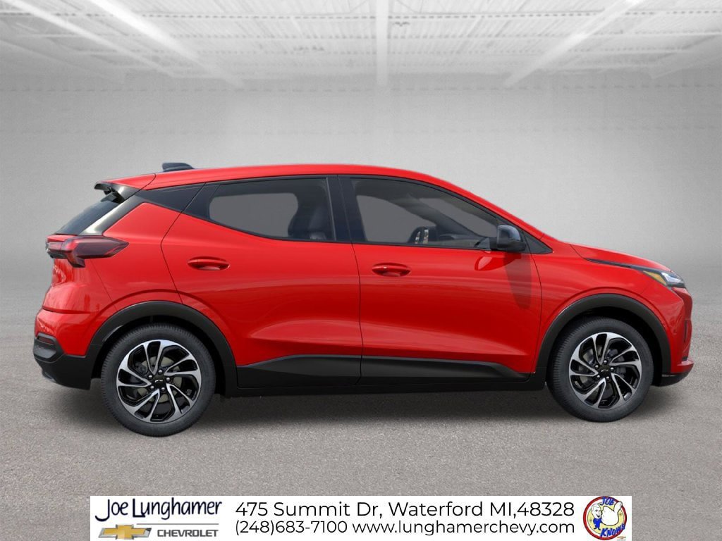 New 2027 Chevrolet Bolt LT w/ Super Cruise Package FWD image 5