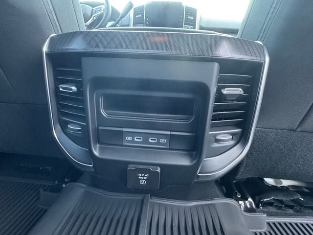 New 2026 RAM 3500 Big Horn AWD/4WD image 27