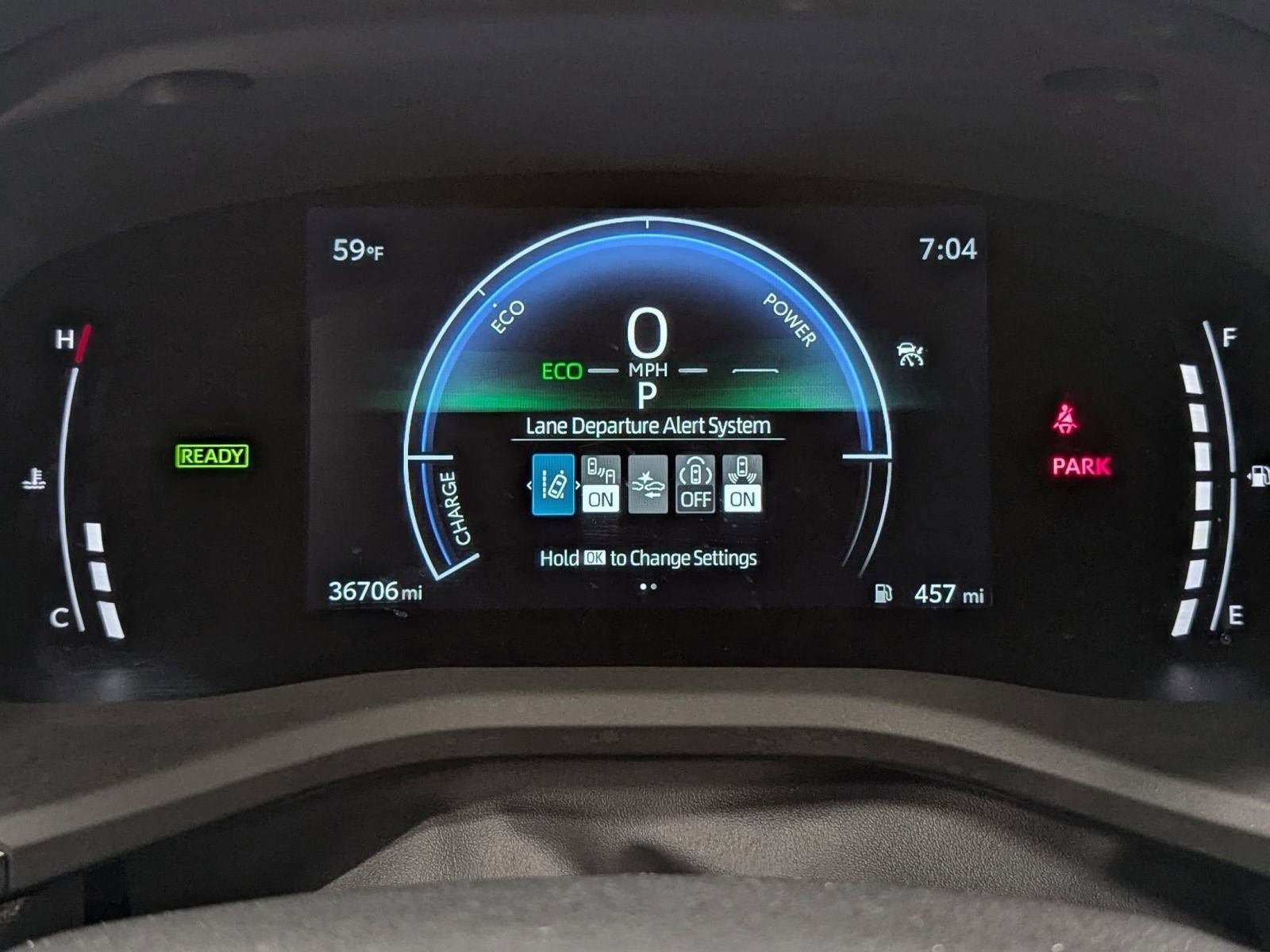 Used 2025 Toyota Camry SE image 15