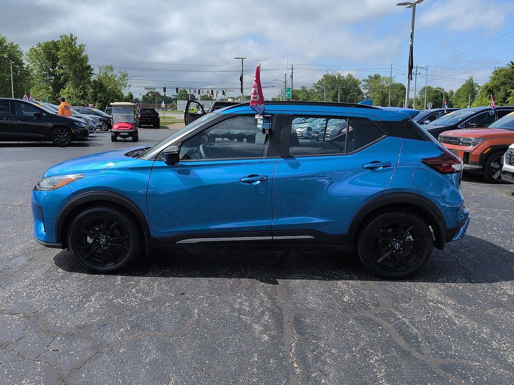 Used 2024 Nissan Kicks SR FWD image 4