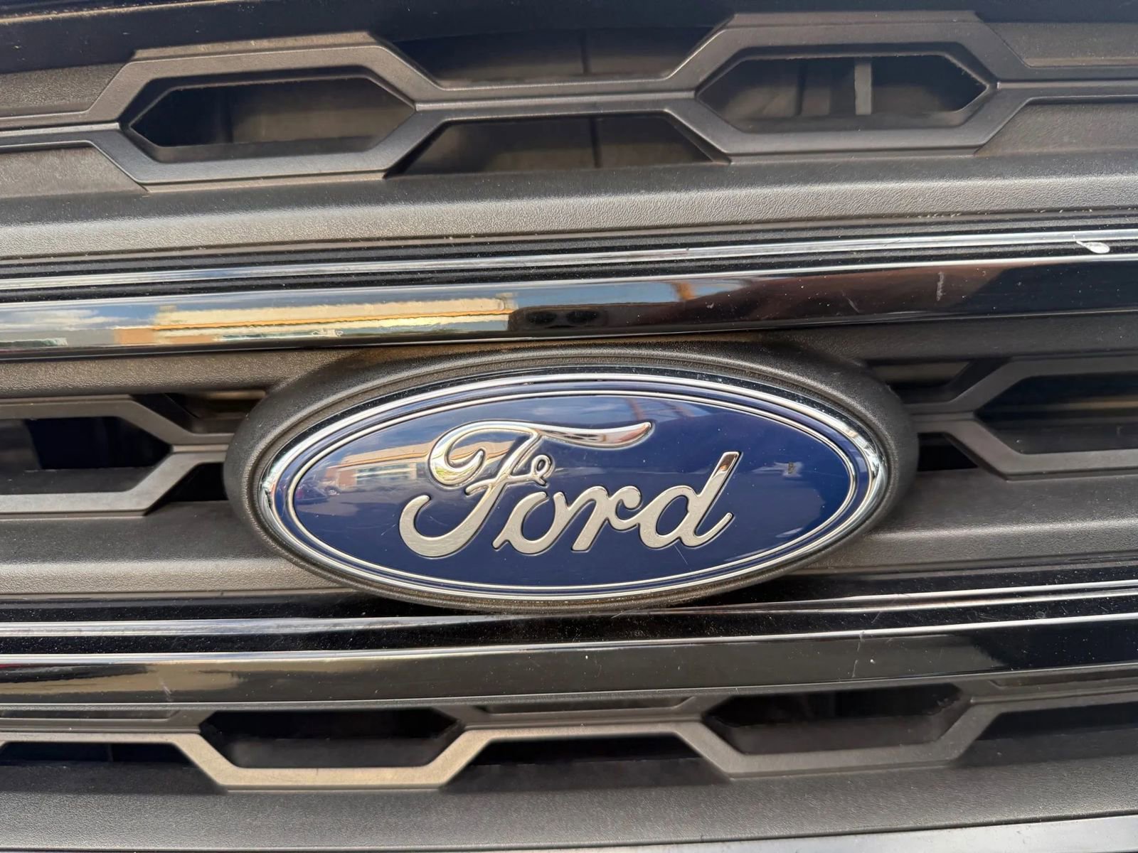 Used 2021 Ford EcoSport SES w/ Interior Protection Package image 30