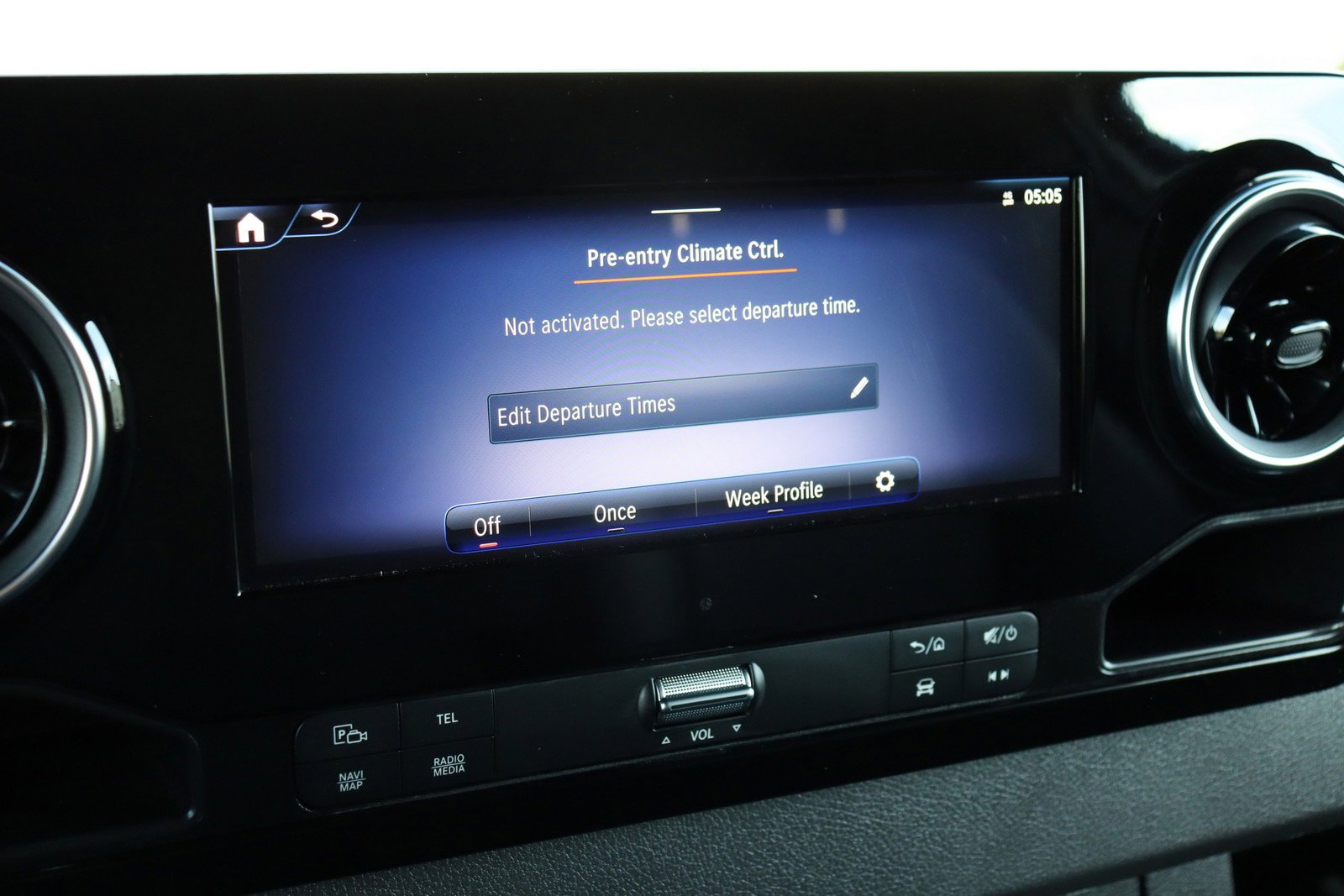 Used 2024 Mercedes-Benz eSprinter 170 Cargo image 30
