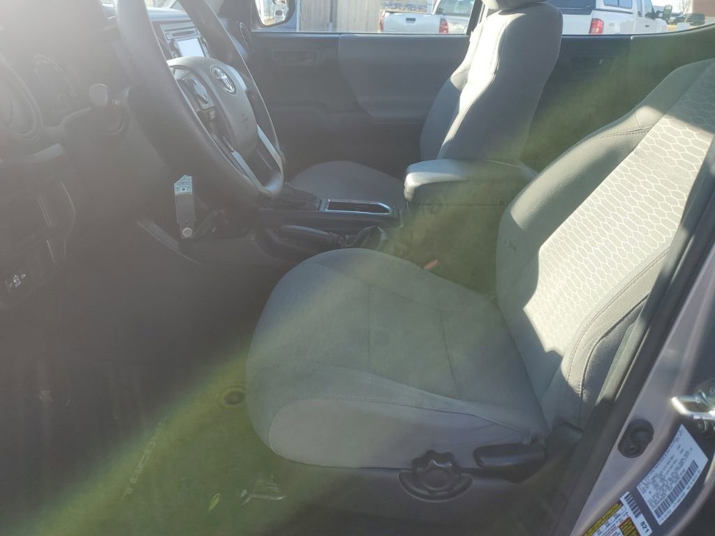 Used 2017 Toyota Tacoma SR w/ Tow Package image 21
