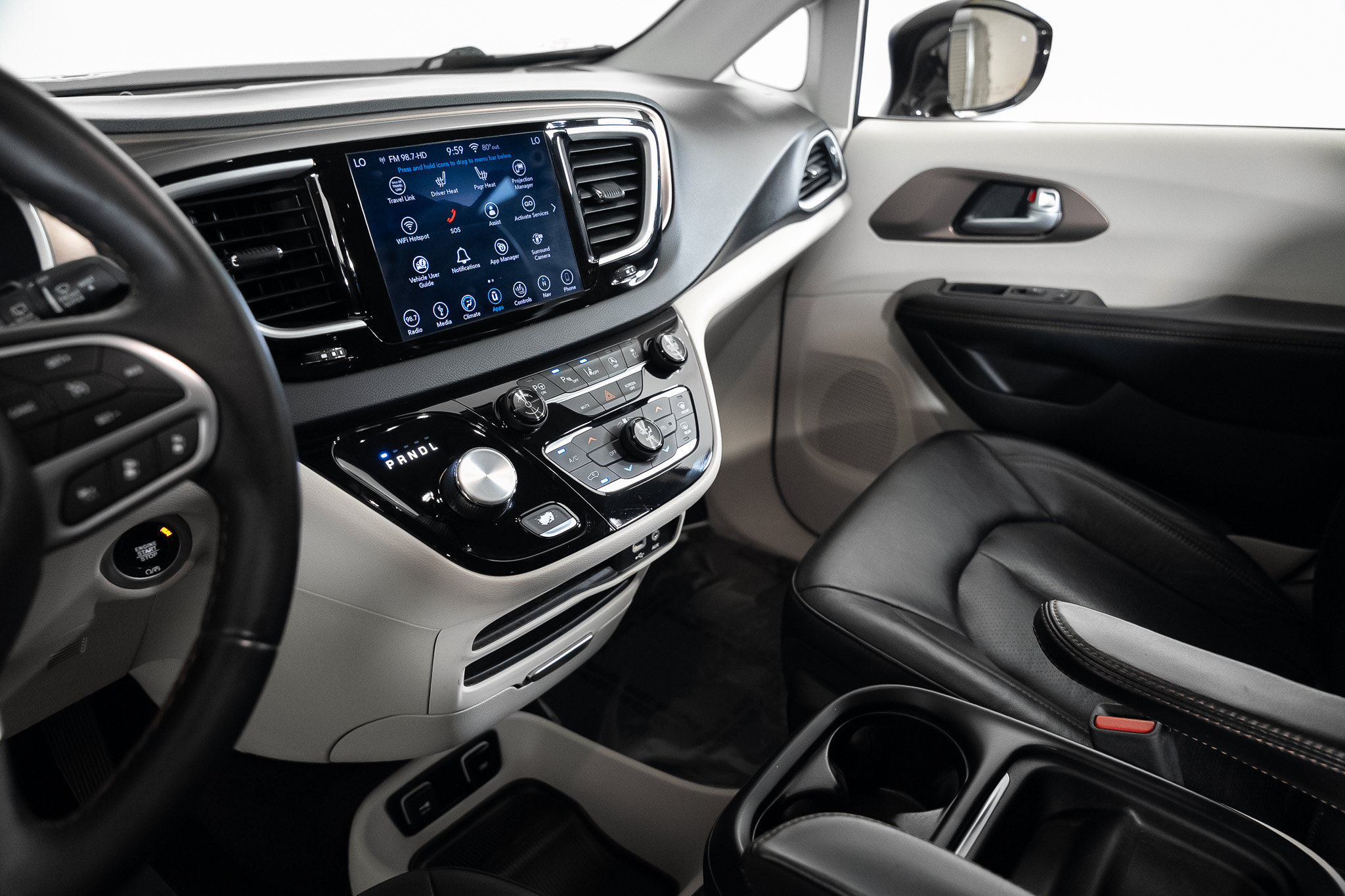 Used 2018 Chrysler Pacifica Touring-L w/ Advanced Safetytec Group FWD image 30