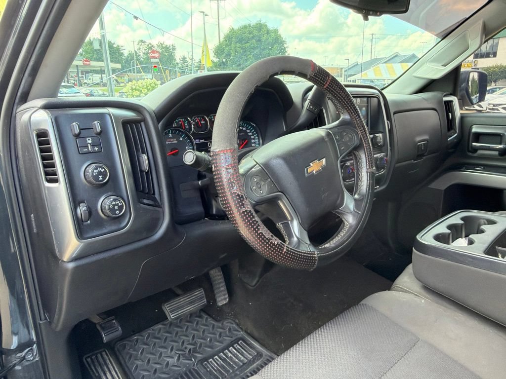 Used 2017 Chevrolet Silverado 1500 LT w/ All Star Edition AWD/4WD image 13
