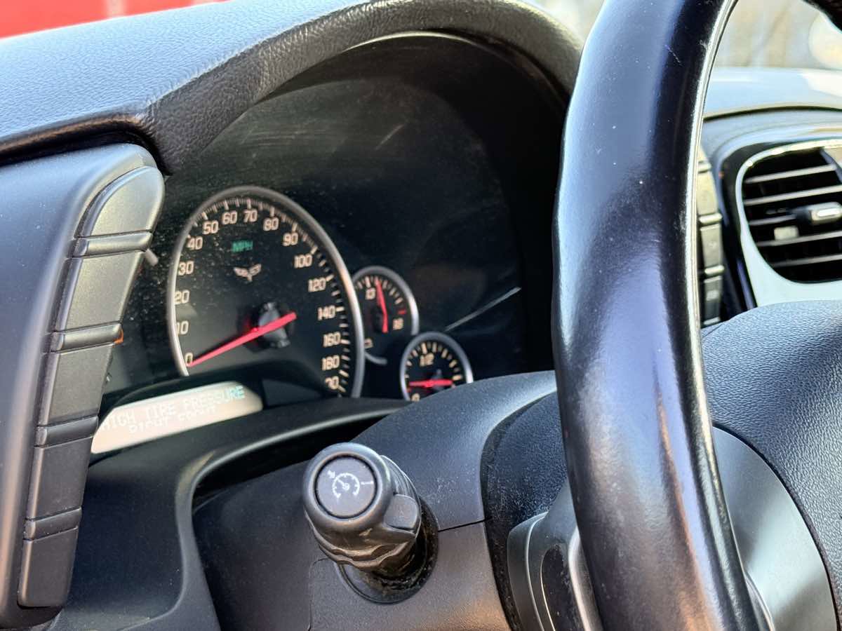 Used 2008 Chevrolet Corvette w/ Z51 Performance Package image 14