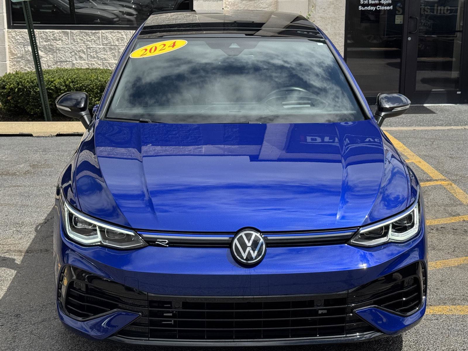 Used 2024 Volkswagen Golf R AWD/4WD image 16