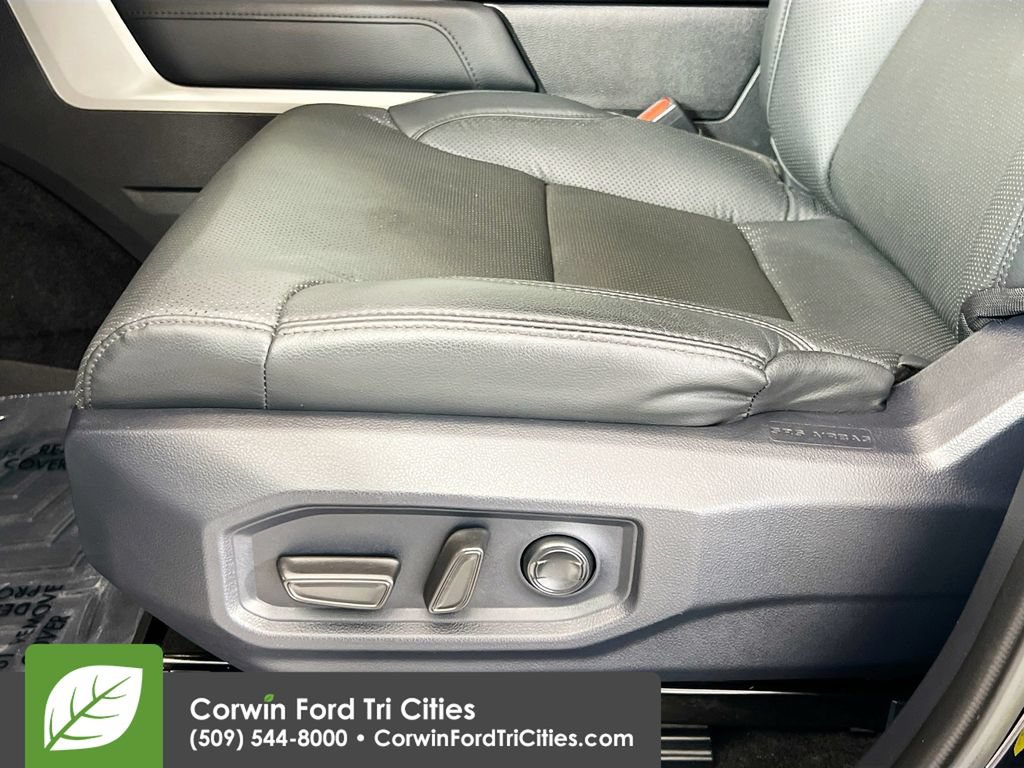Used 2025 Toyota Tundra Limited AWD/4WD image 22